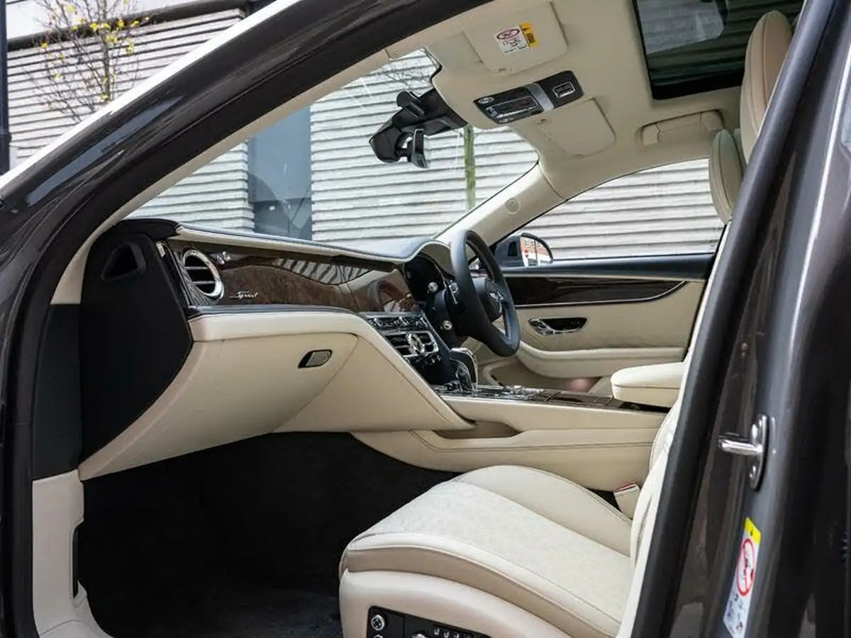 2024-bentley-flying-spur-big-14
