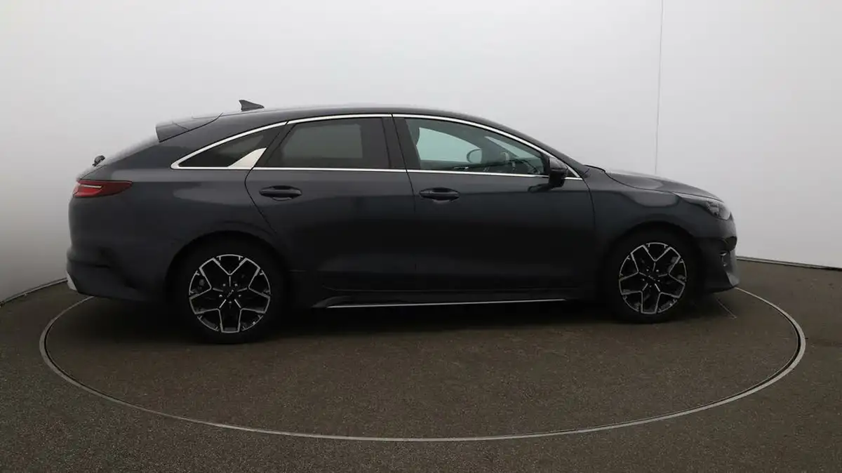 2022-kia-pro-ceed-15-t-gdi-gt-line-big-47