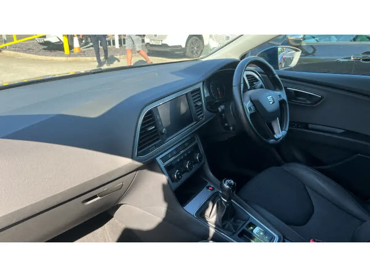 2017-seat-leon-14-ecotsi-xcellence-technology-hatchback-big-8