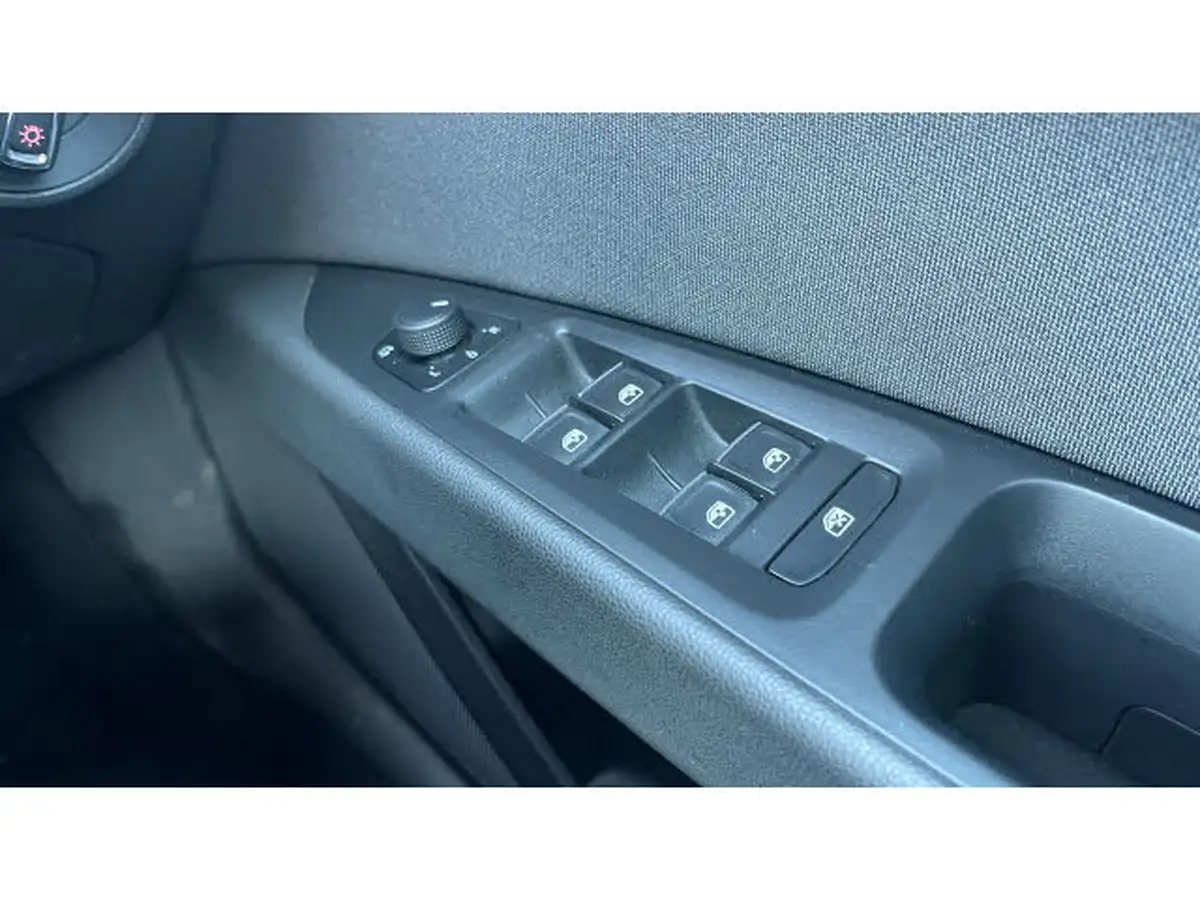 2017-seat-leon-14-ecotsi-xcellence-technology-hatchback-big-32