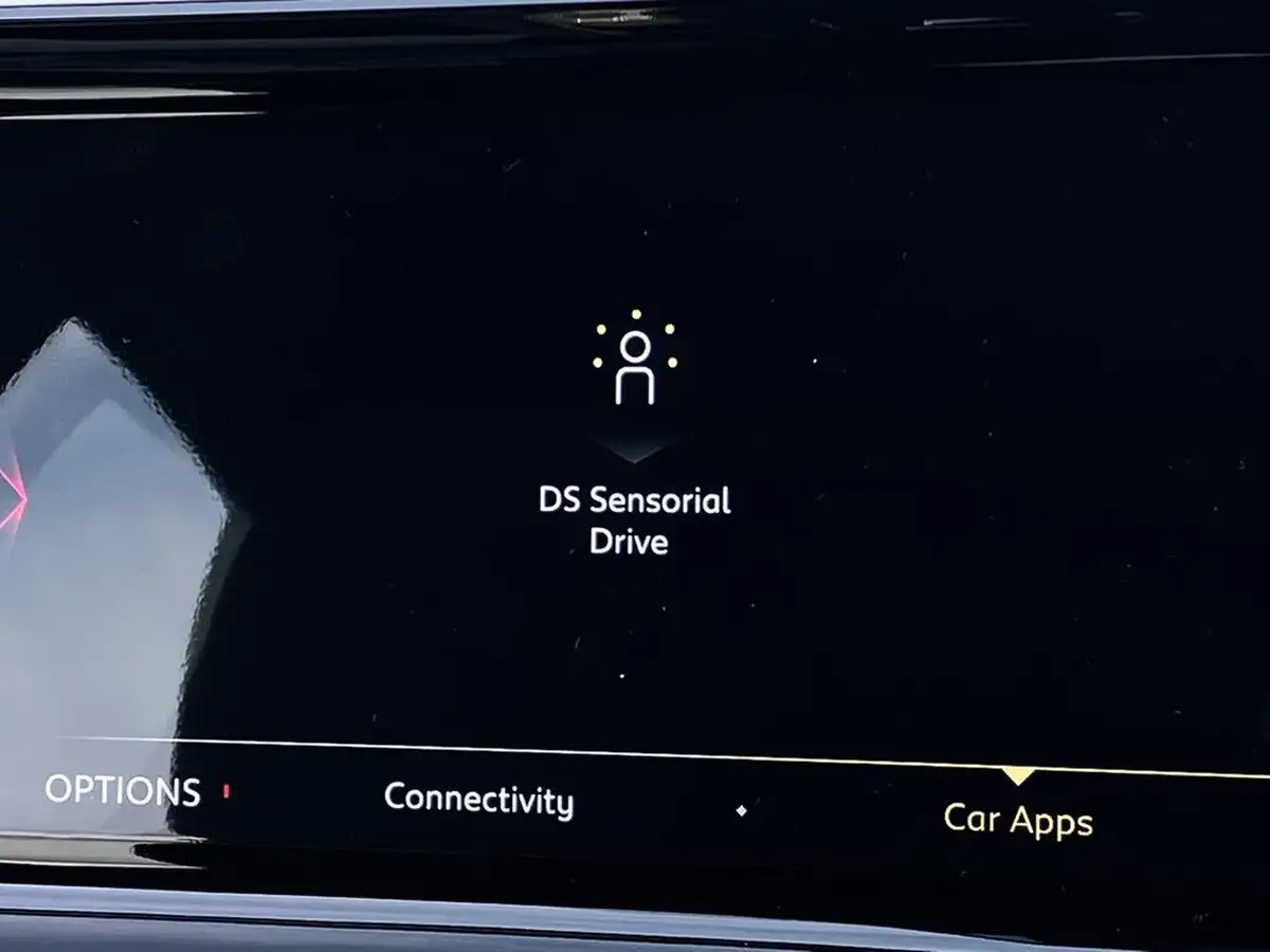 2019-ds-ds-7-crossback-16-puretech-performance-line-180ps-big-25