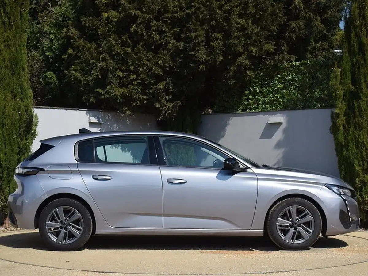 2022-peugeot-308-12-puretech-active-premium-130bhp-eat8-big-4