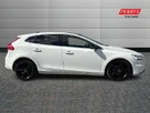 2016-volvo-v40-20td-d2-r-design-small-2