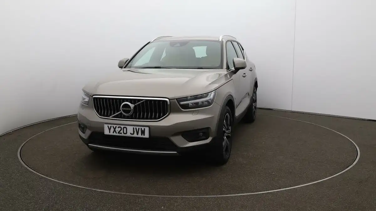 2020-volvo-xc40-20td-d3-inscription-pro-big-33