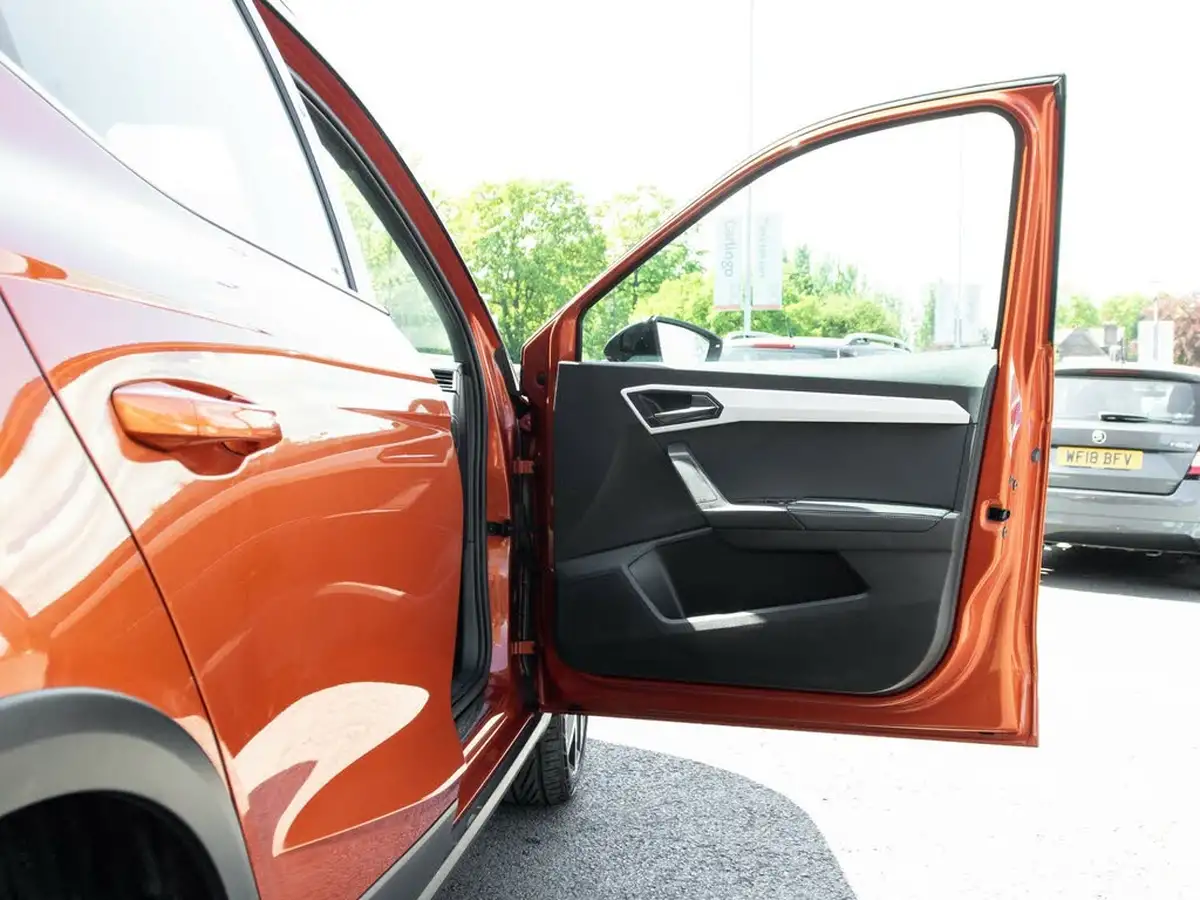 2019-seat-arona-10-tsi-xcellence-lux-ss-dsg-big-13