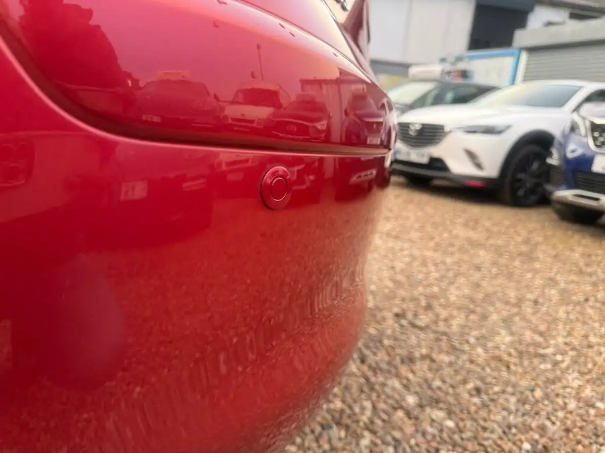 2012-nissan-micra-12-acenta-97bhp-5d-1198cc-cvt-big-16