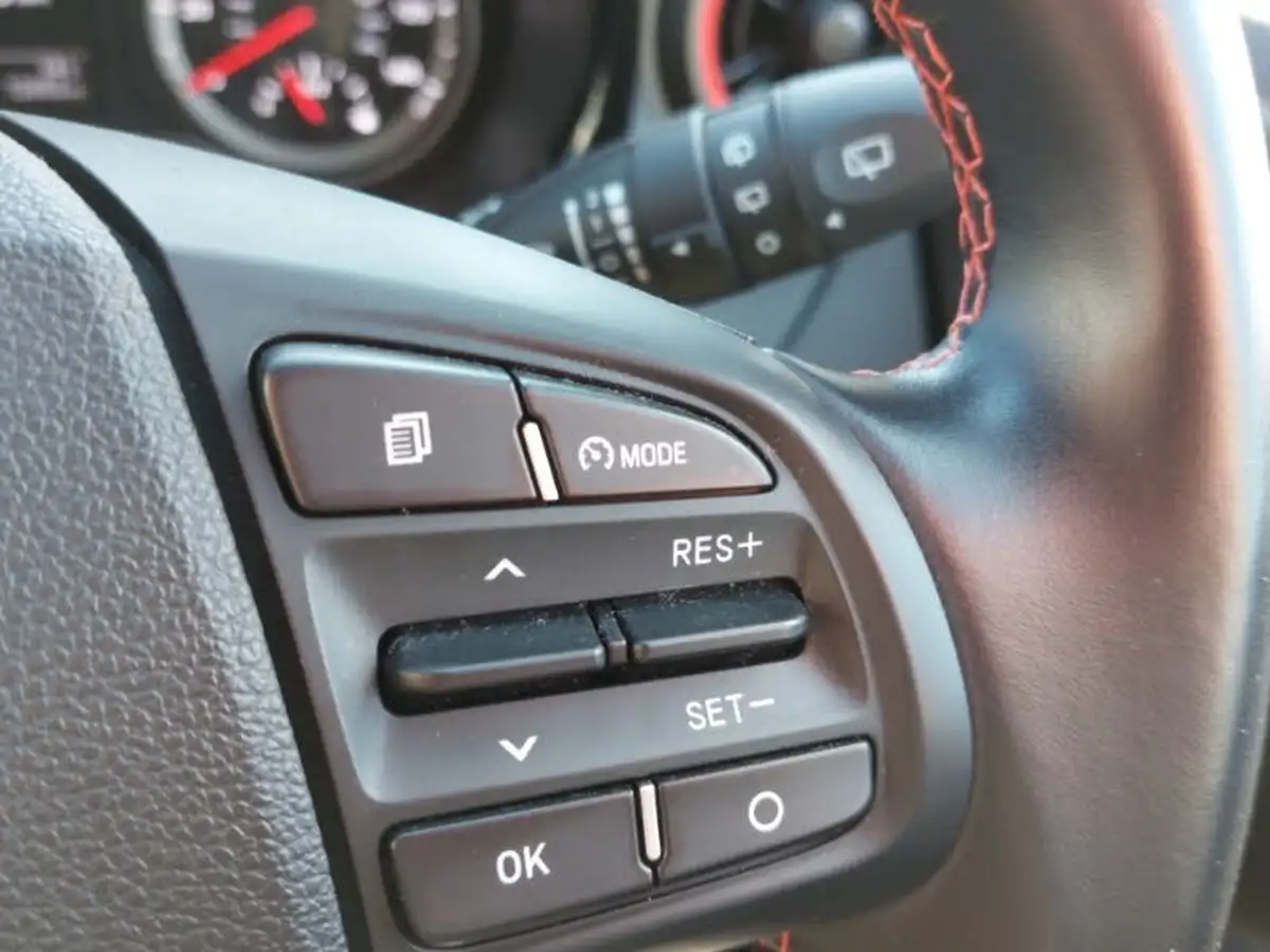 2022-hyundai-i10-10-t-gdi-n-line-big-17