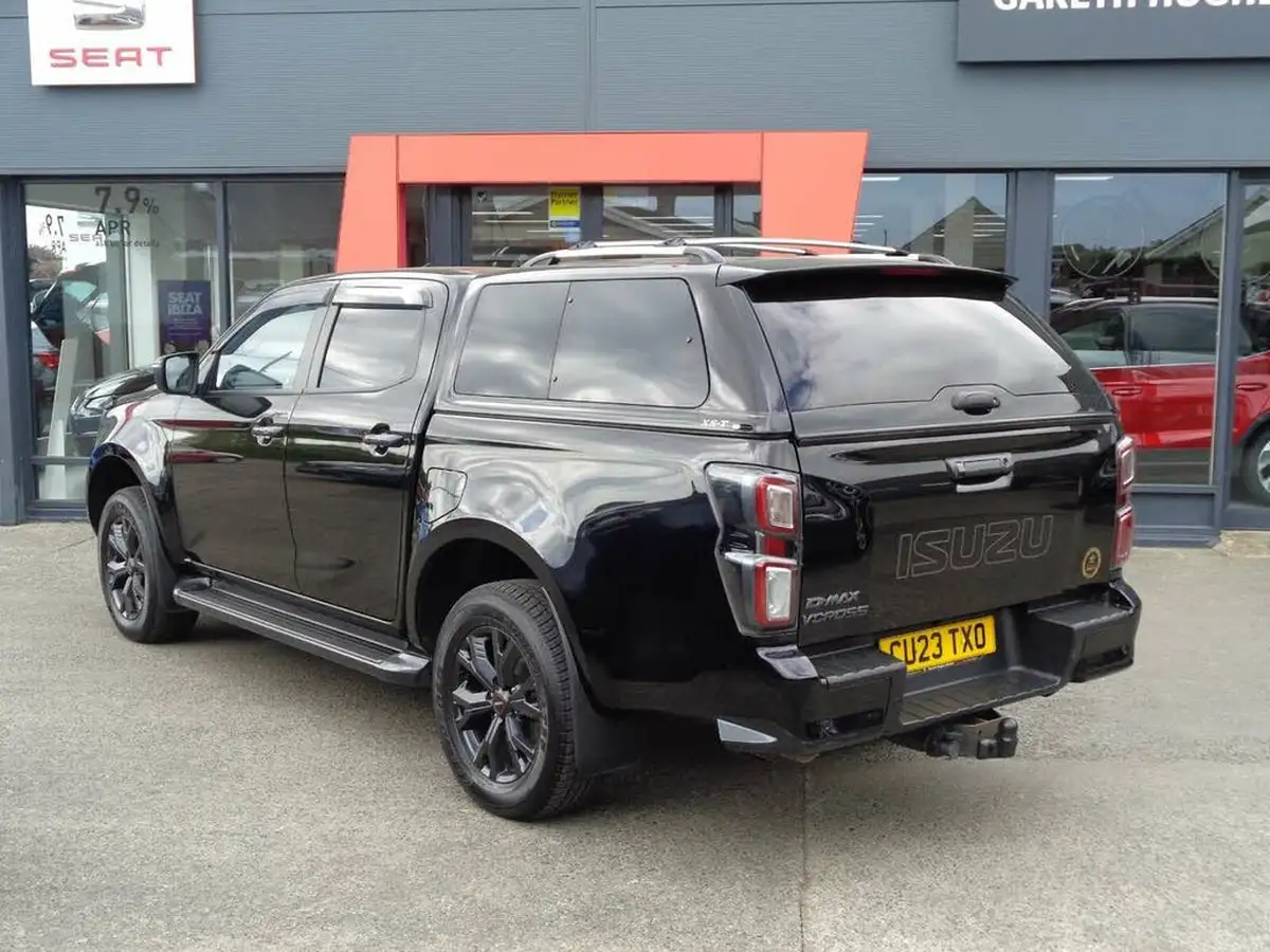 2023-isuzu-d-max-19td-v-cross-steel-edition-auto-big-2