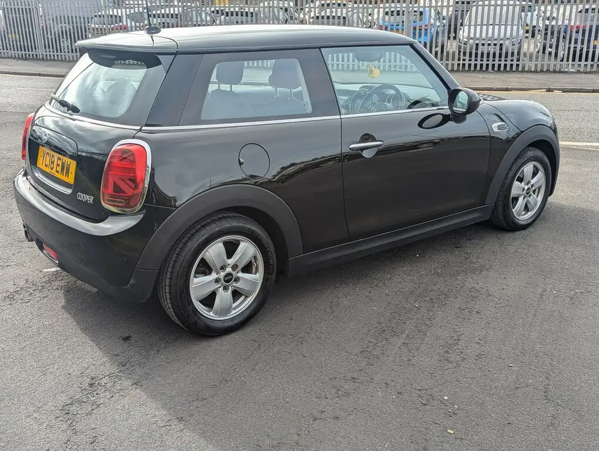 2018-mini-cooper-15-cooper-series-ii-ss-hatchback-3d-big-6