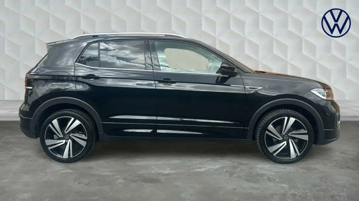 2022-volkswagen-t-cross-15-tsi-r-line-big-3