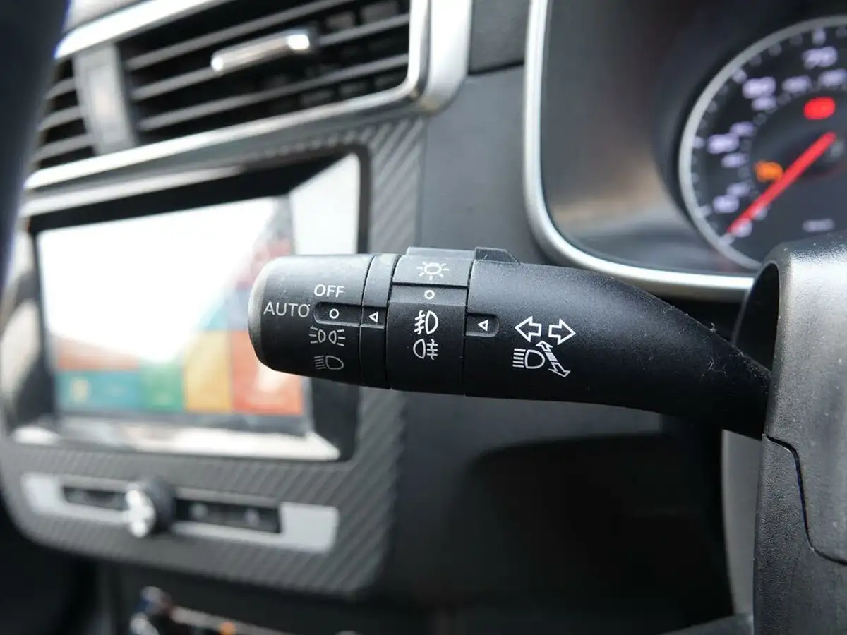2019-mg-zs-suv-15-vti-tech-exclusive-105bhp-big-18