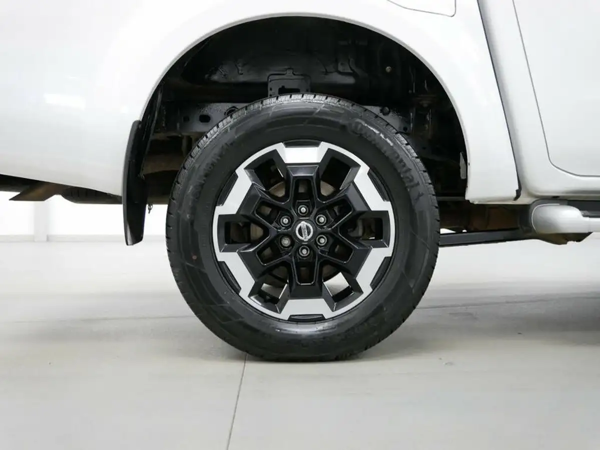 2021-nissan-navara-23dci-tt-tekna-8-navileather-auto-big-29