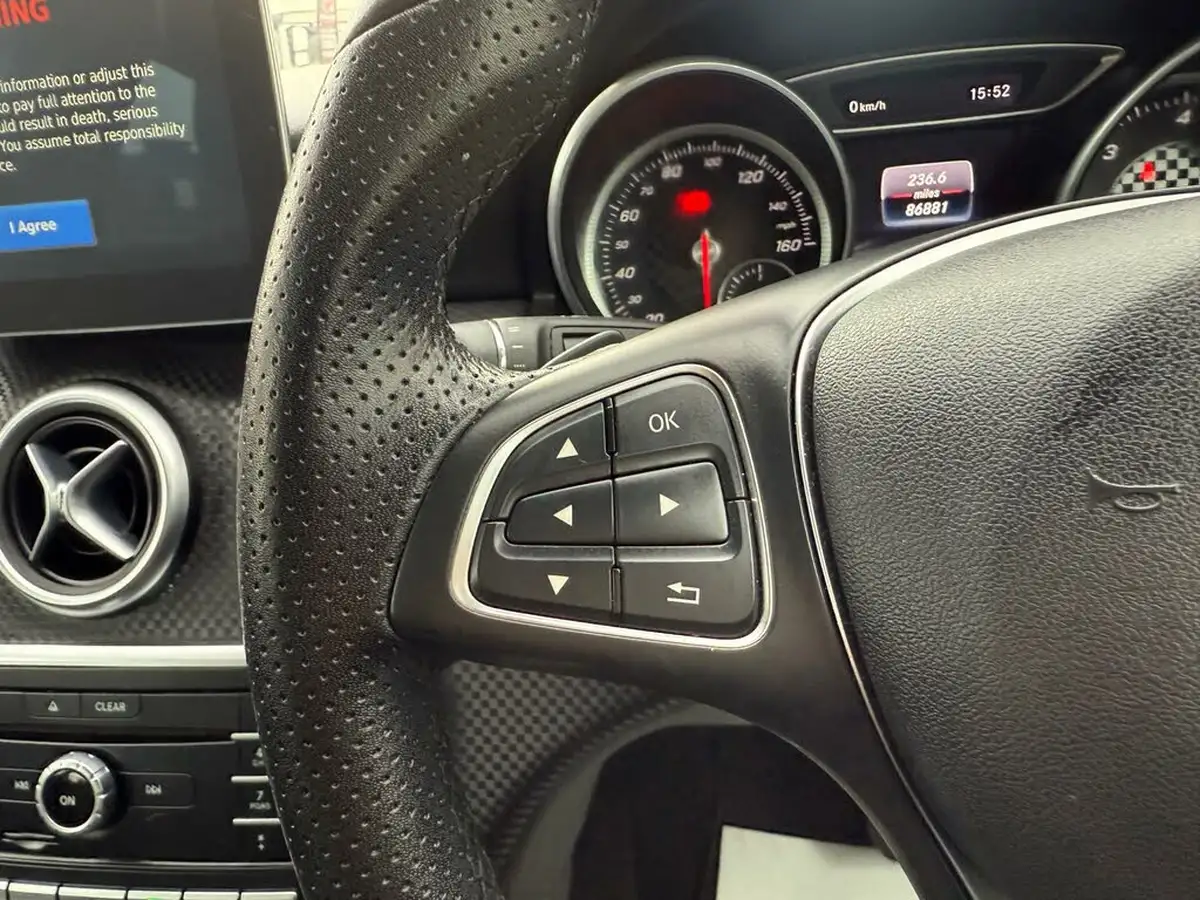2016-mercedes-benz-a-class-15d-a180d-sport-executivess-7g-dct-big-36