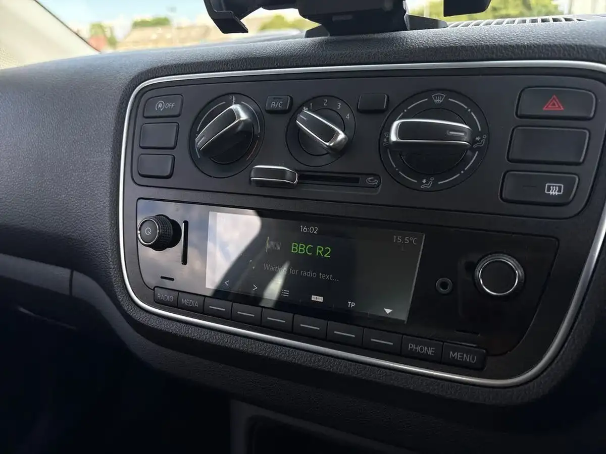 2019-skoda-citigo-10-se-3d-big-10