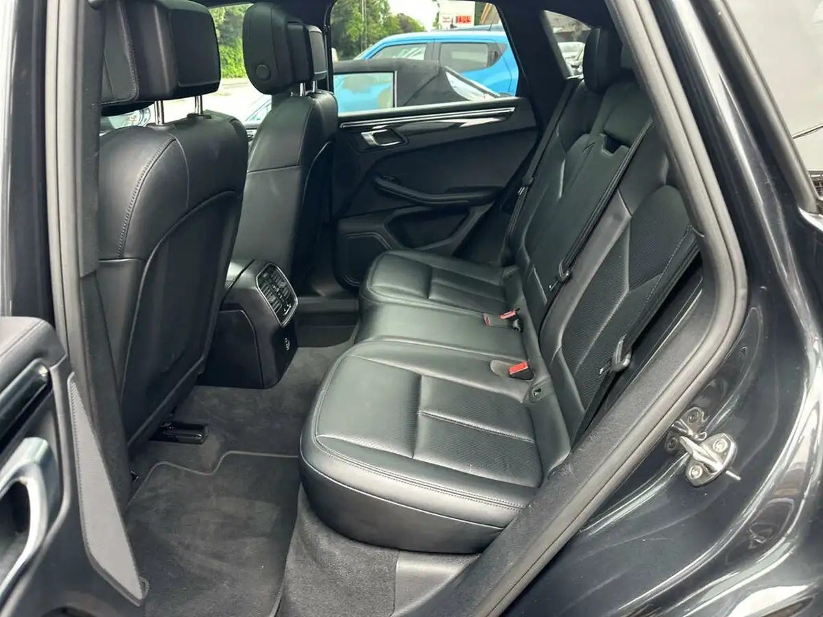 2019-porsche-macan-30-v6-s-big-15