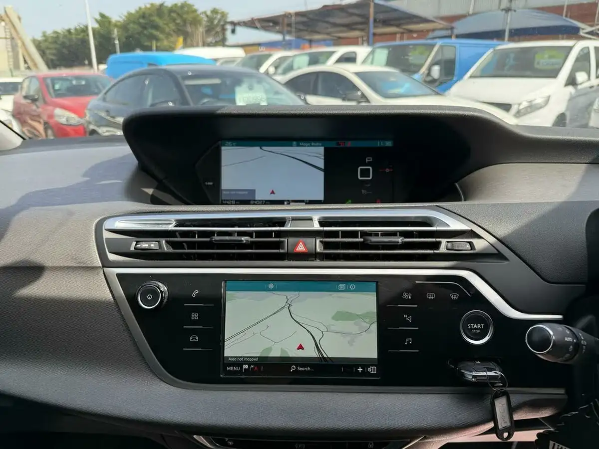 2016-citroen-grand-c4-picasso-16bluehdi-flair-eat6-big-25