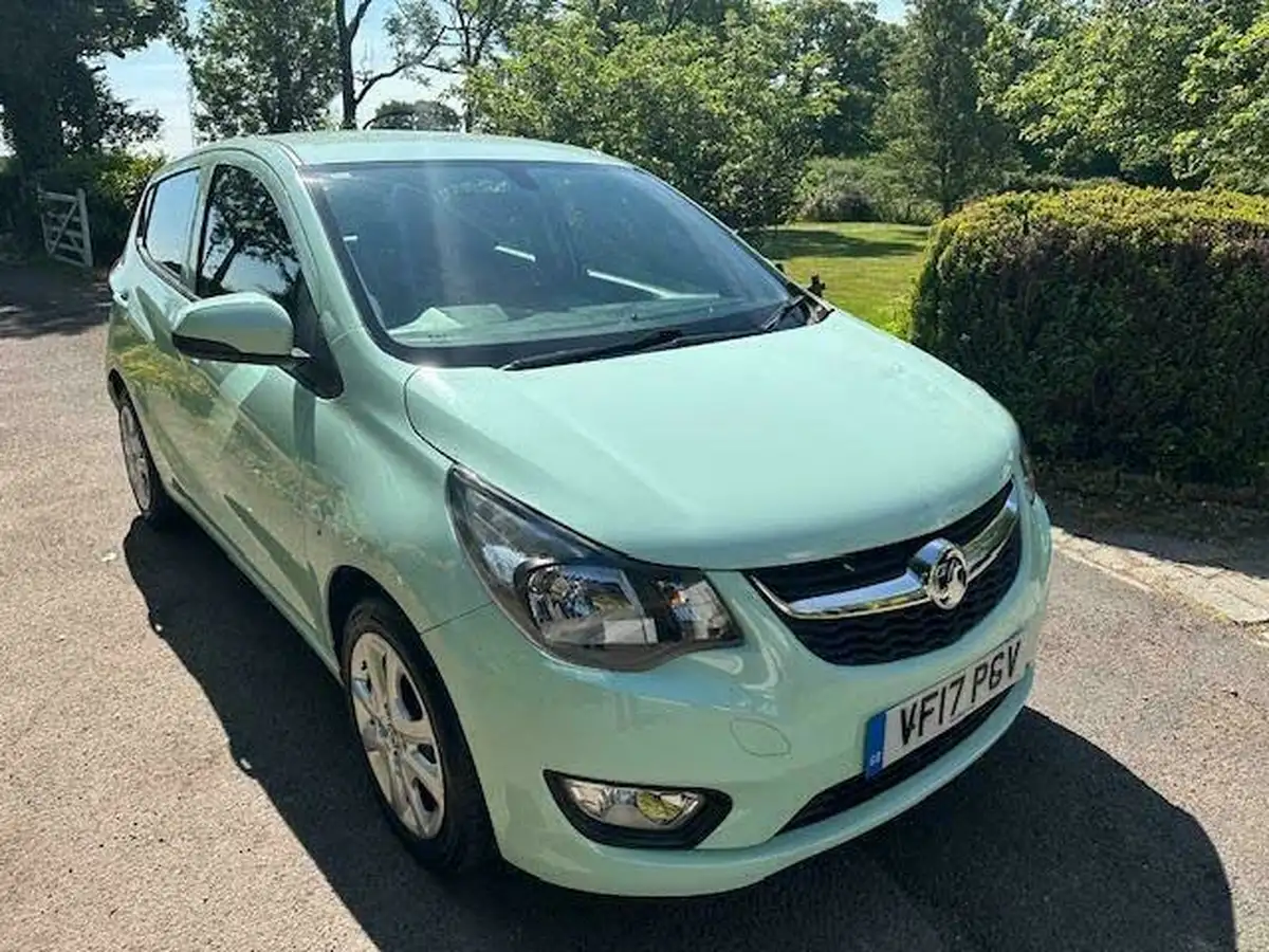 2017-vauxhall-viva-10i-se-big-3