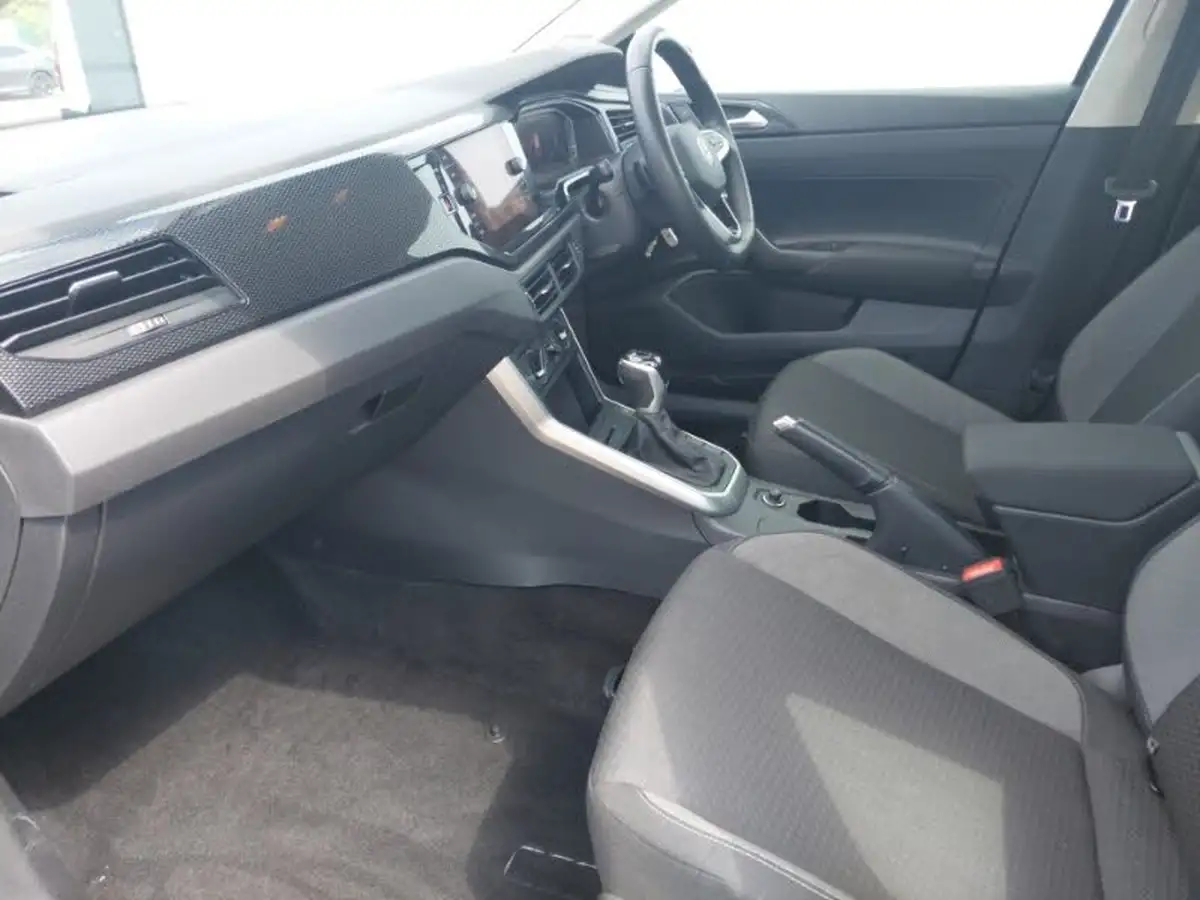 2022-volkswagen-polo-10-tsi-life-dsg-big-4