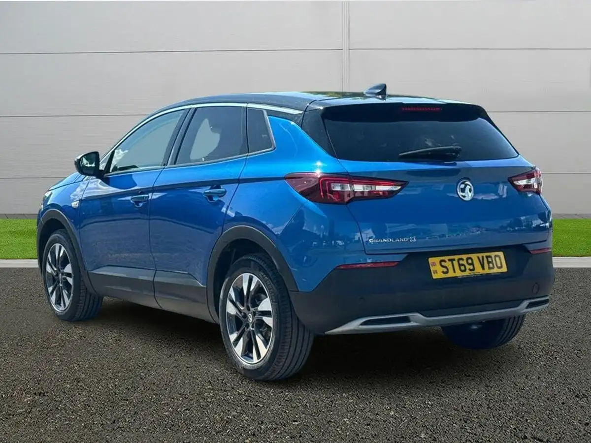 2020-vauxhall-grandland-x-12-sri-nav-auto-big-4