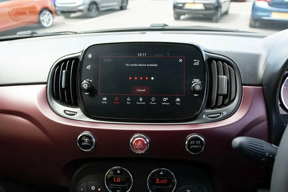 2020-fiat-500-10-star-big-22