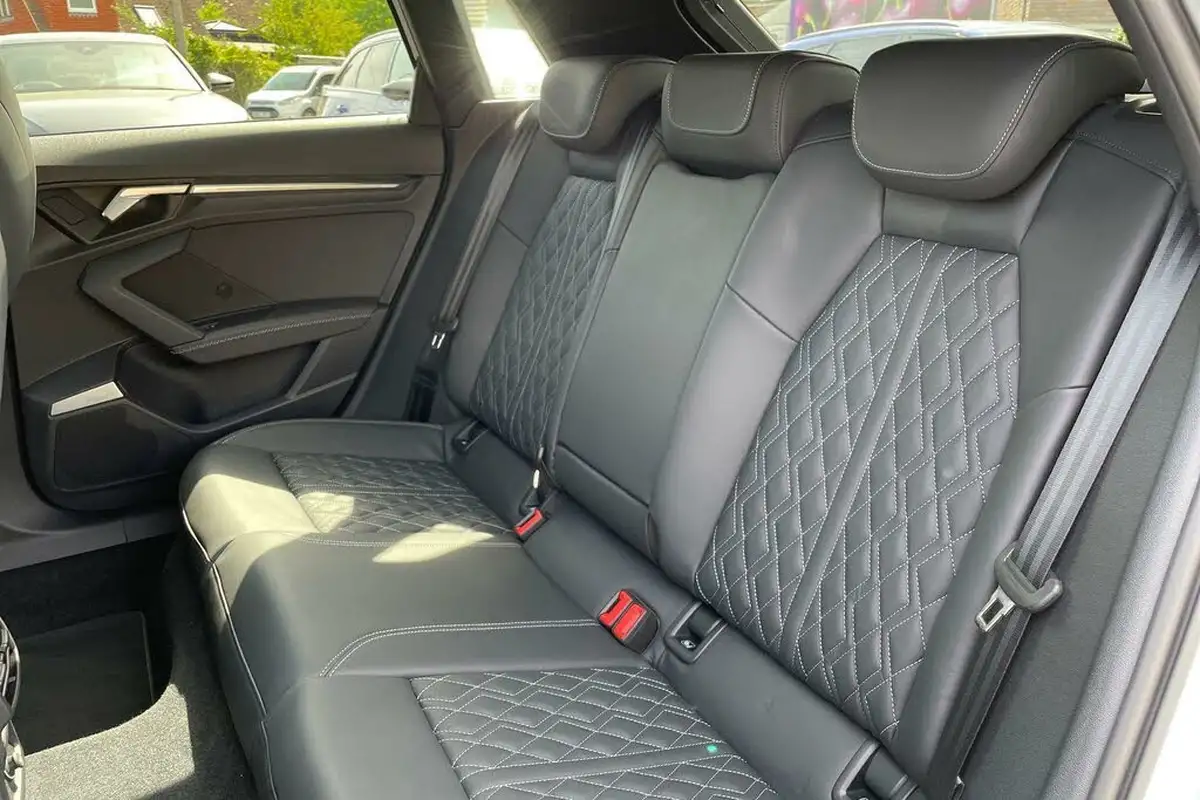2024-audi-s3-20-tfsi-black-edition-310ps-sportback-5d-big-39