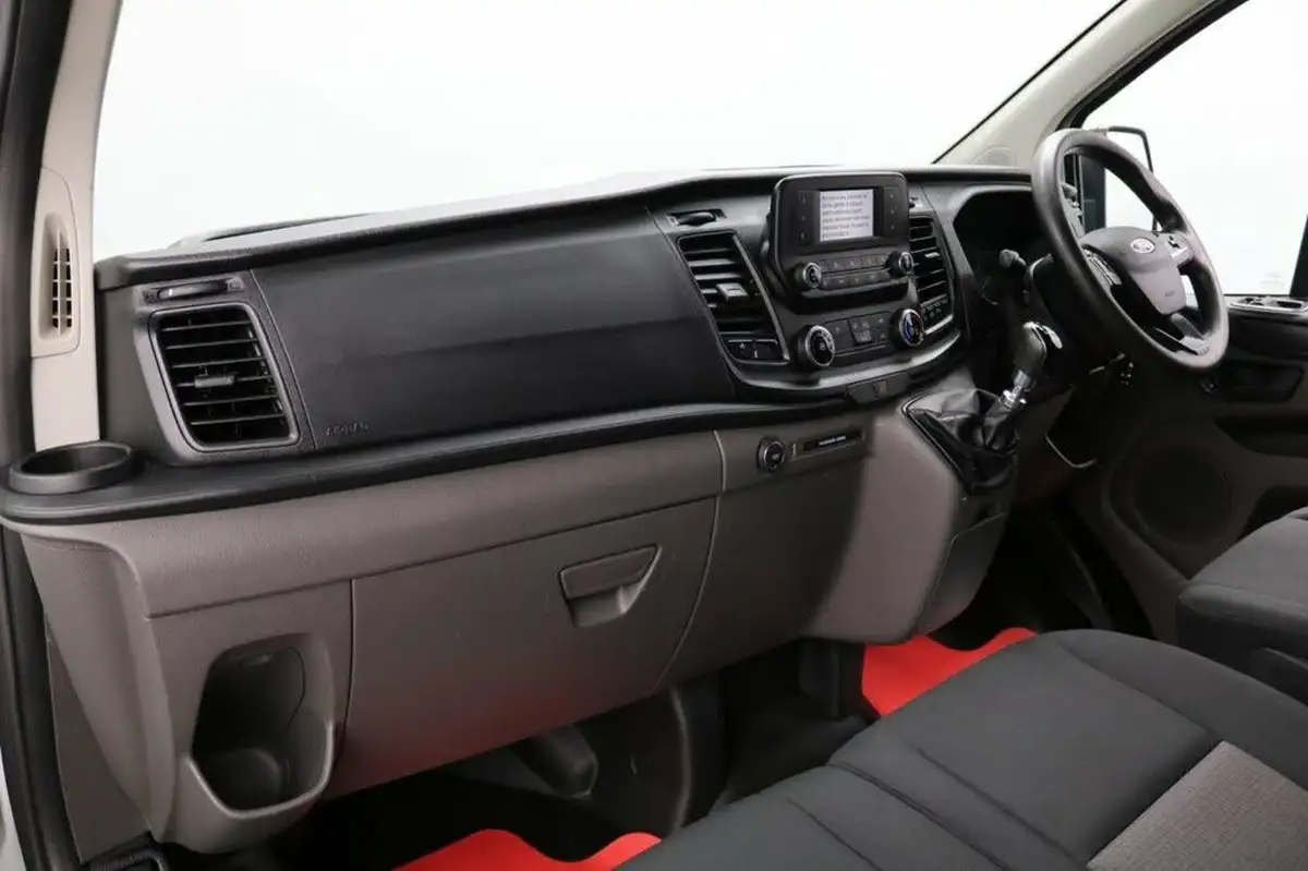 2020-ford-transit-custom-20tdci-280-l1h1-leader-105pseu6dt-panel-van-big-25