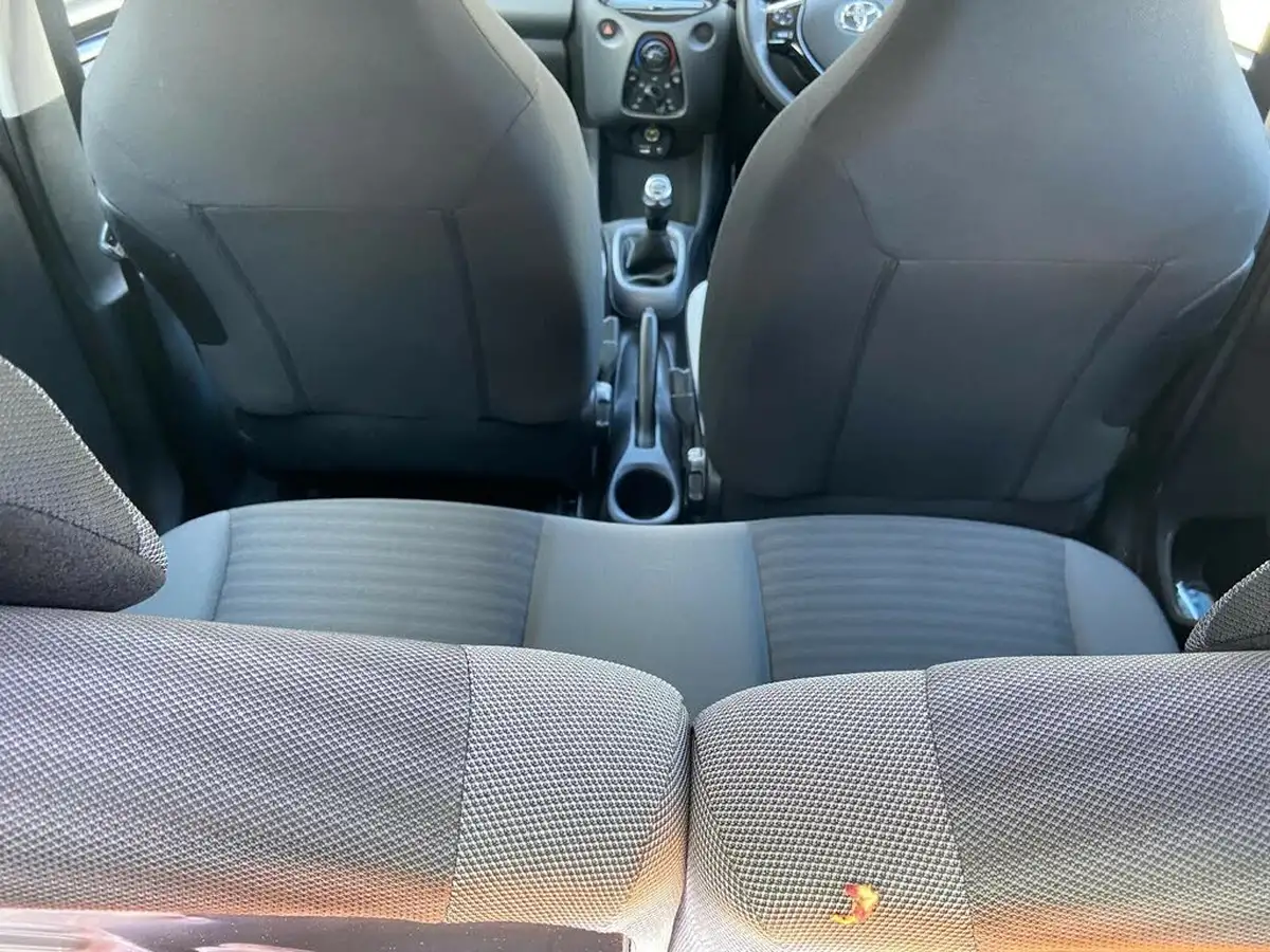 2020-toyota-aygo-10-vvt-i-x-play-big-8