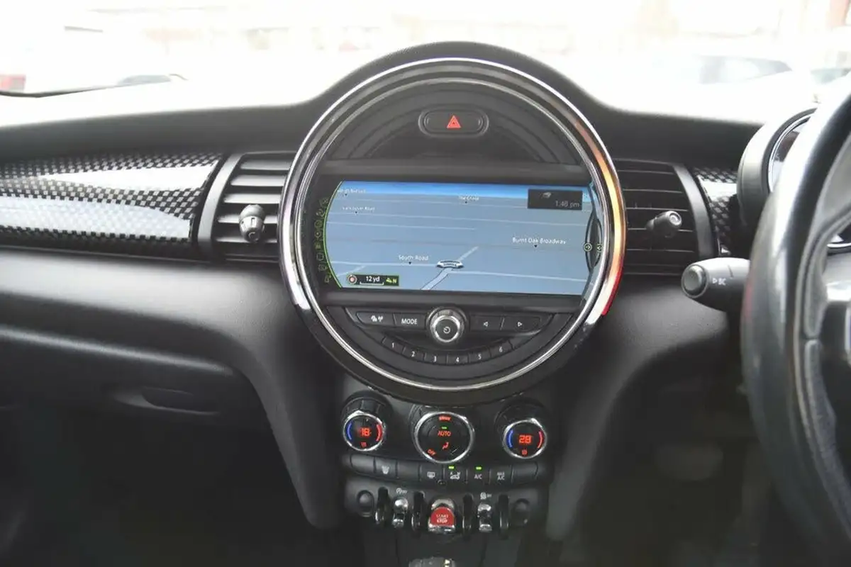 2015-mini-cooper-20td-cooper-sd-170bhp-ss-hatchback-3d-sport-auto-big-32
