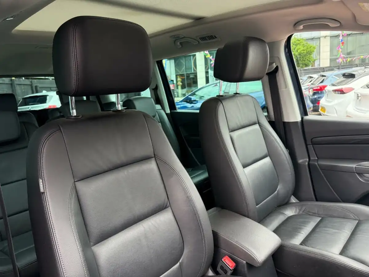 2016-seat-alhambra-20tdi-se-lux-184ps-dsg-big-33