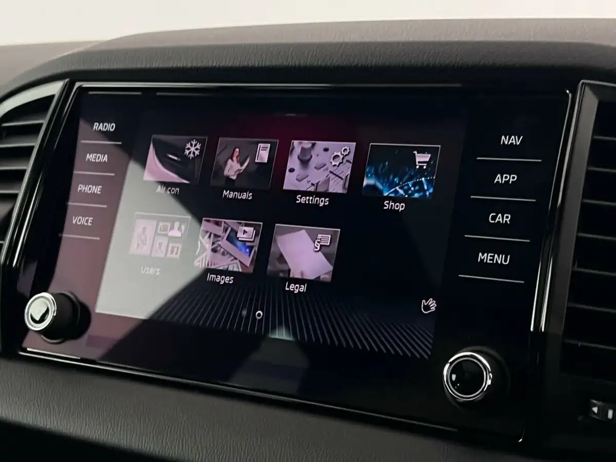 2021-skoda-karoq-15-tsi-sportline-dsg-big-37