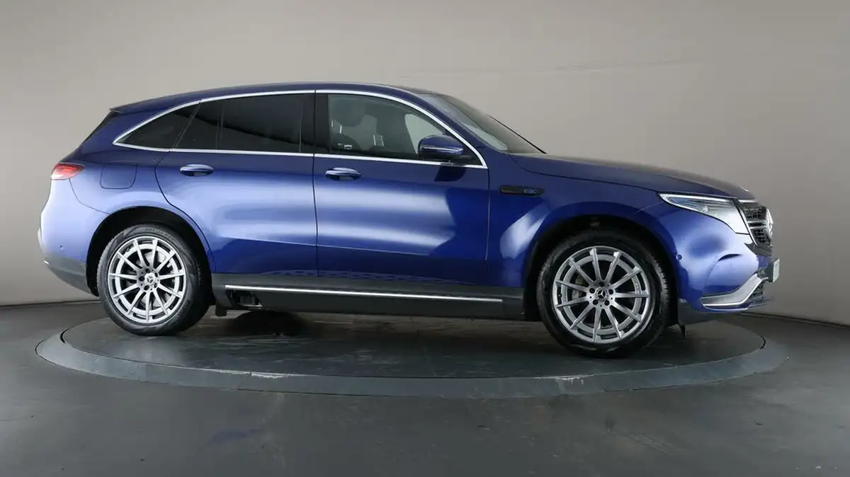 2021-mercedes-benz-eqc-e-eqc-400-amg-line-big-51