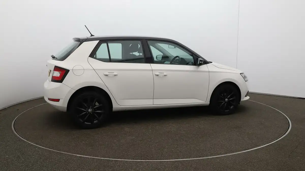 2021-skoda-fabia-10-mpi-colour-edition-60ps-big-49