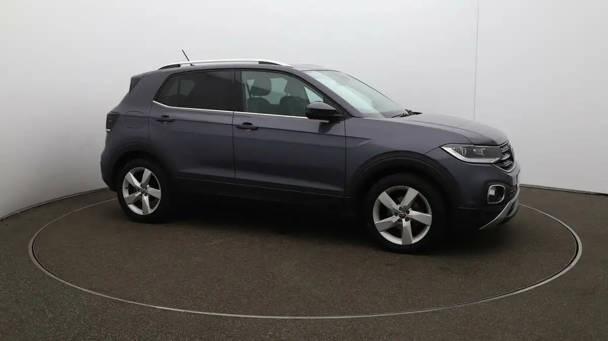 2021-volkswagen-t-cross-big-45