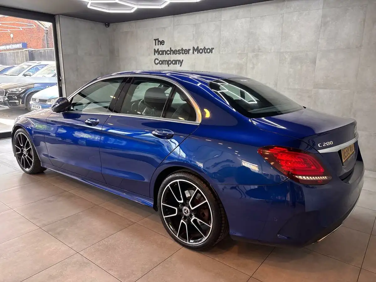 2018-mercedes-benz-c-class-15-c200-amg-line-ss-saloon-4d-big-12