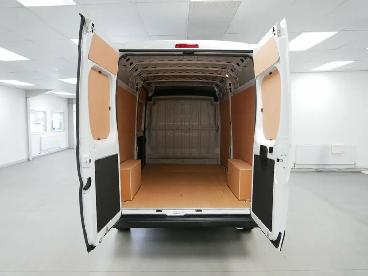 2023-citroen-relay-22bluehdi-35-l3h2-enterprise-edition-panel-big-4