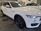 2017-maserati-levante-30td-awd-small-9