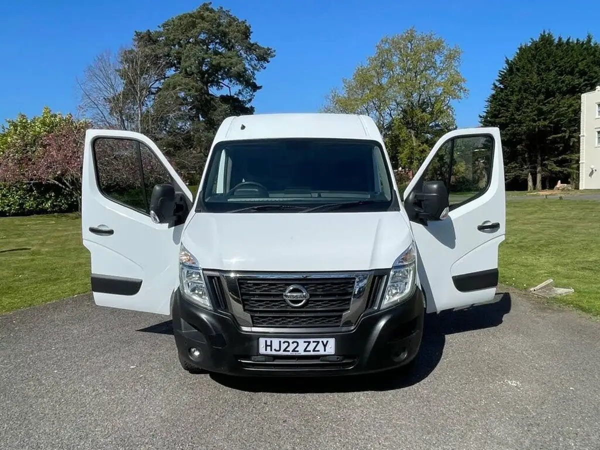 2022-nissan-interstar-23dci-f35-l3h2-tekna-135pseu6d-panel-van-big-10
