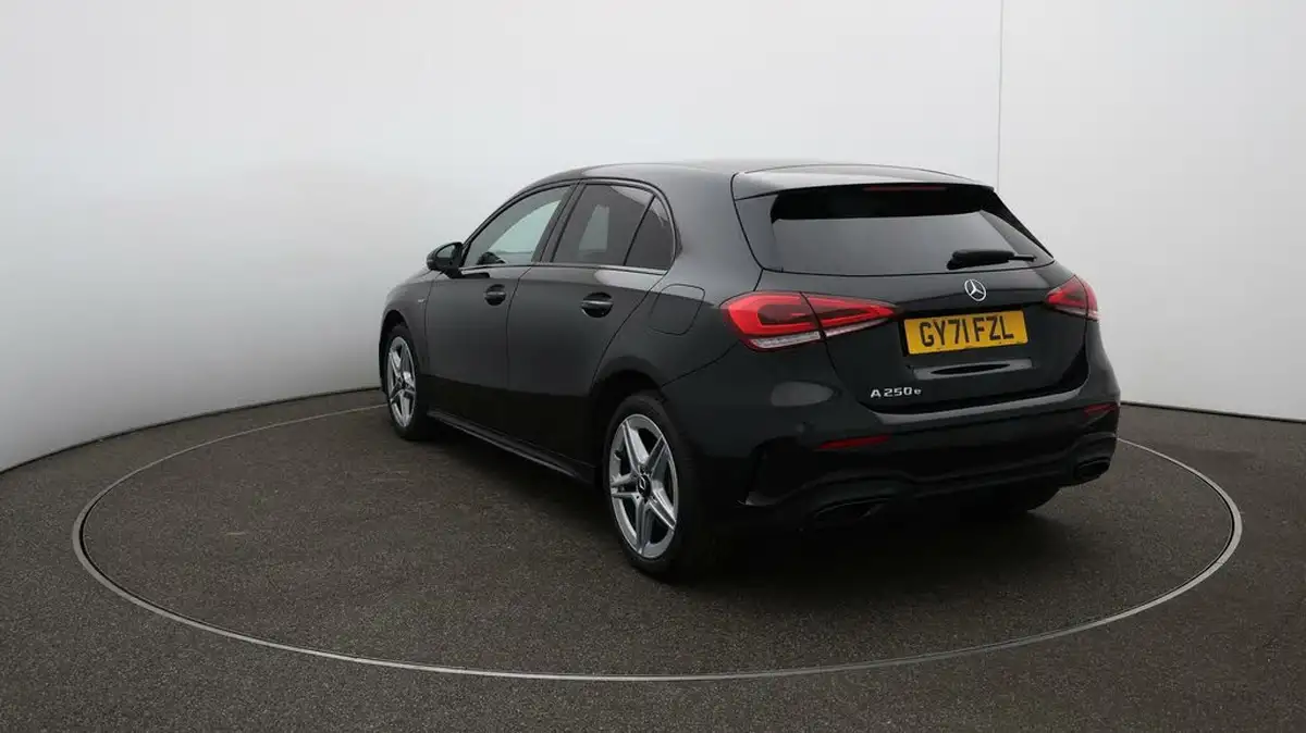 2021-mercedes-benz-a-class-13-a250e-amg-line-edition-hatchback-5d-big-61