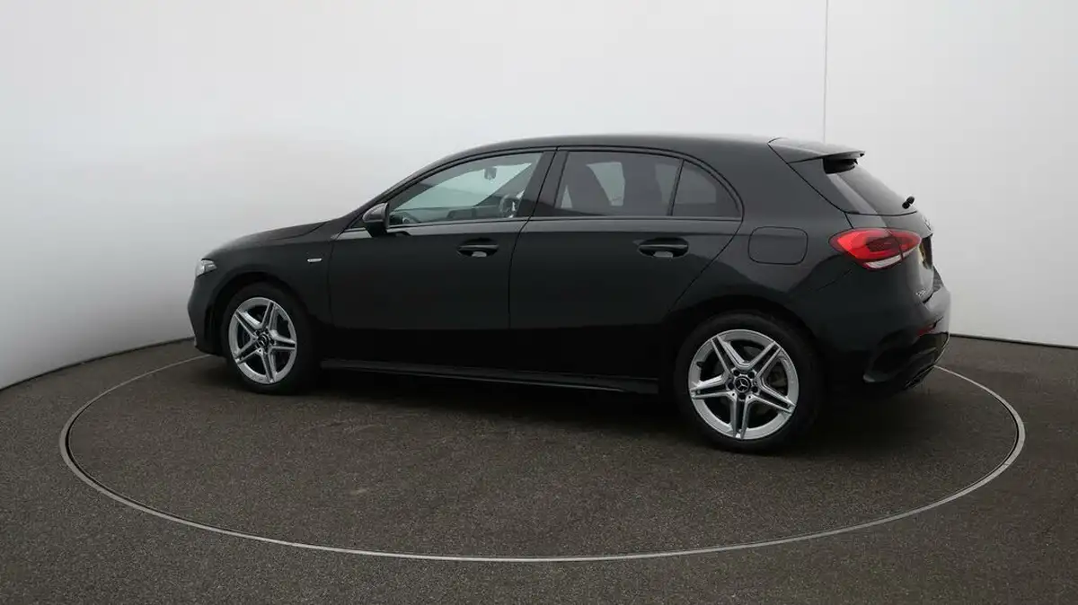 2021-mercedes-benz-a-class-13-a250e-amg-line-edition-hatchback-5d-big-33