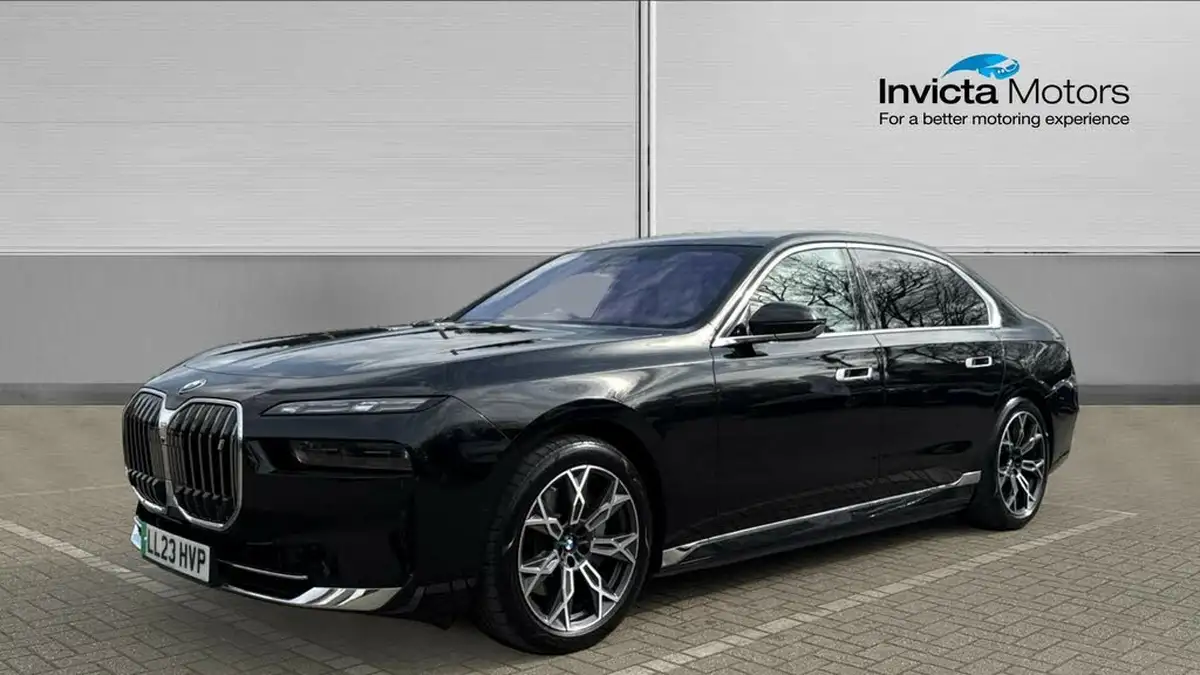 2023-bmw-7-series-e-i7-xdrive60-excellence-pro-big-11