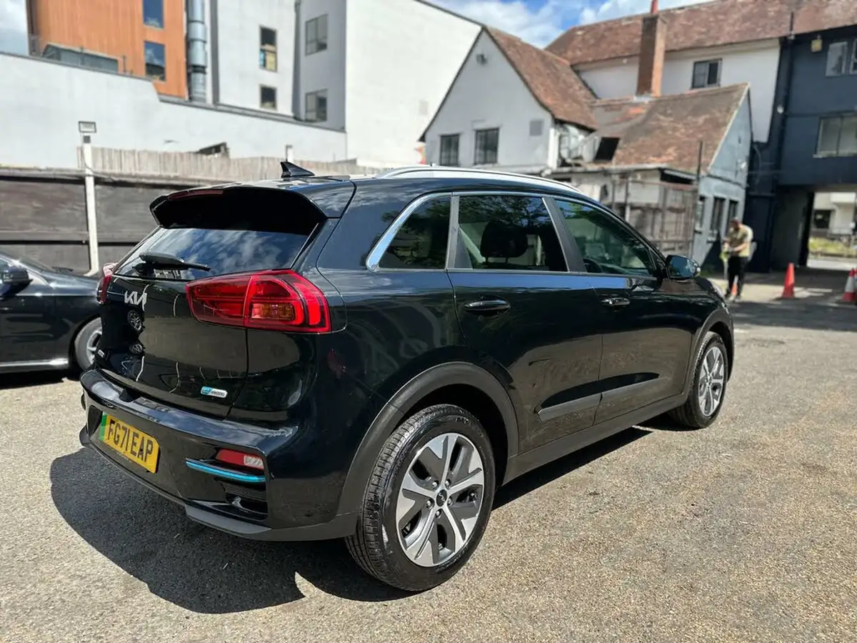 2021-kia-e-niro-ev-2-64-big-4
