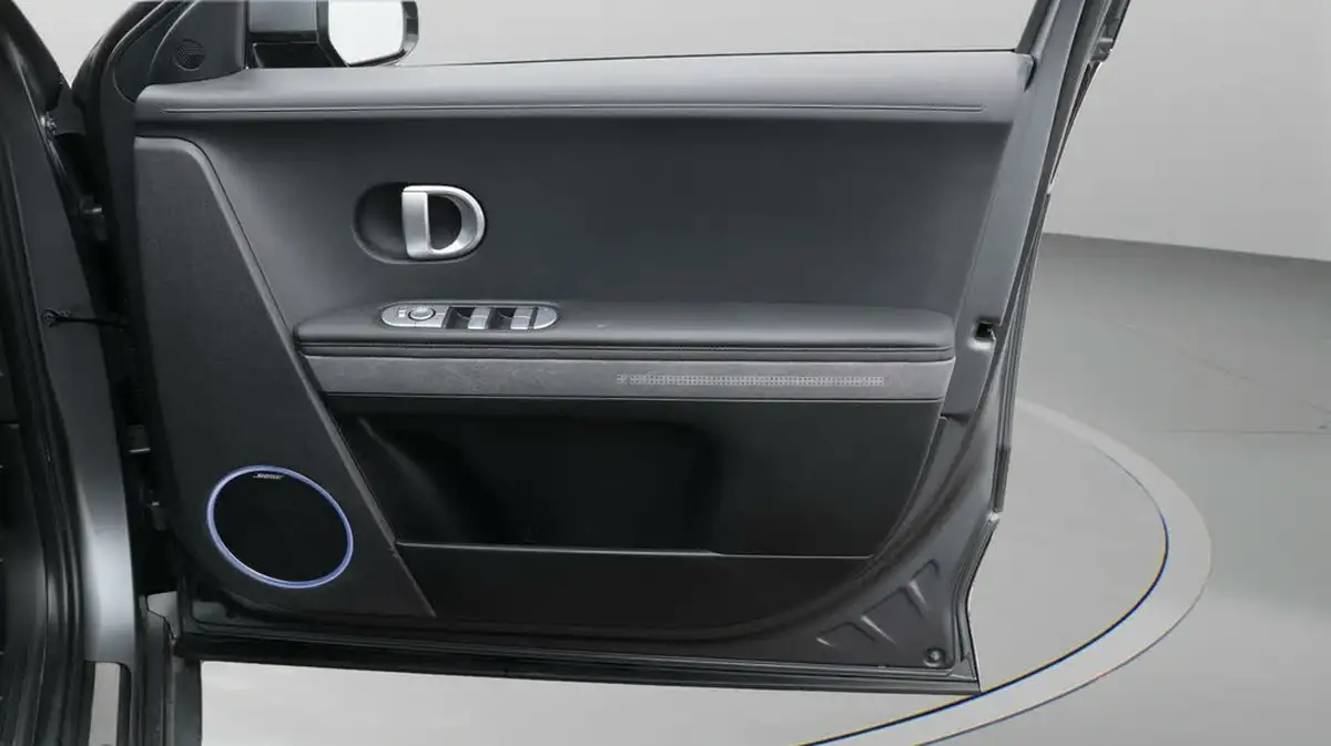 2022-hyundai-ioniq-5-e-ultimate-217ps-73kwh-rwd-big-15