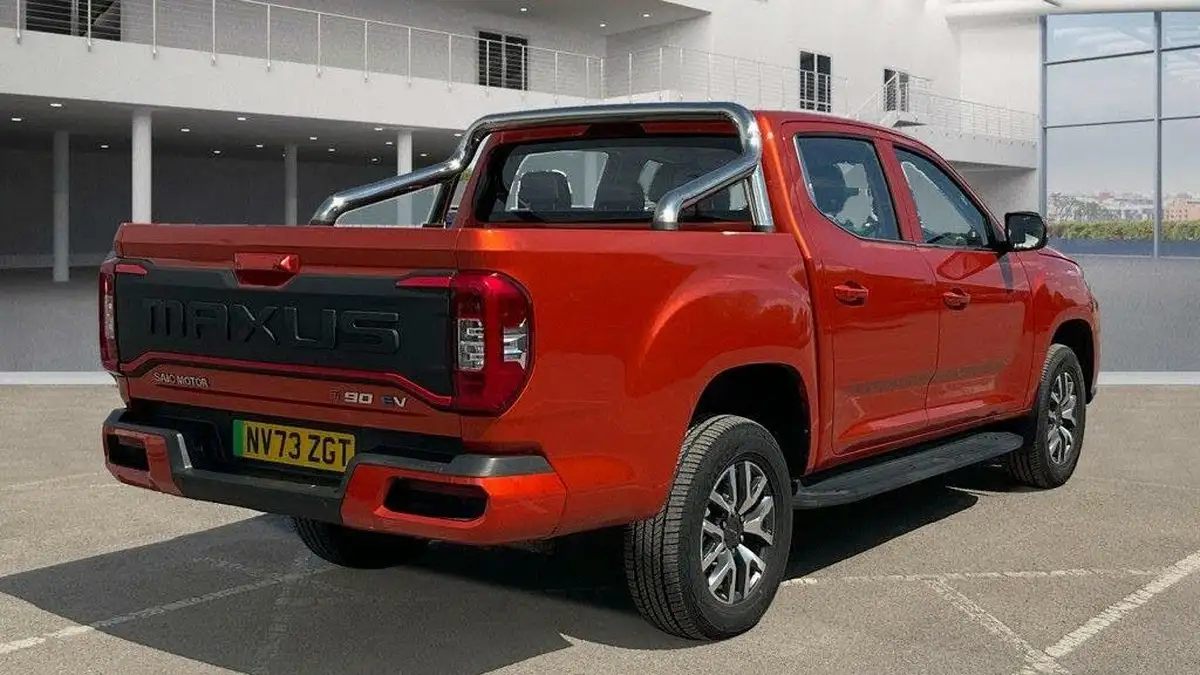2023-maxus-t90ev-e-8855kwh-big-7