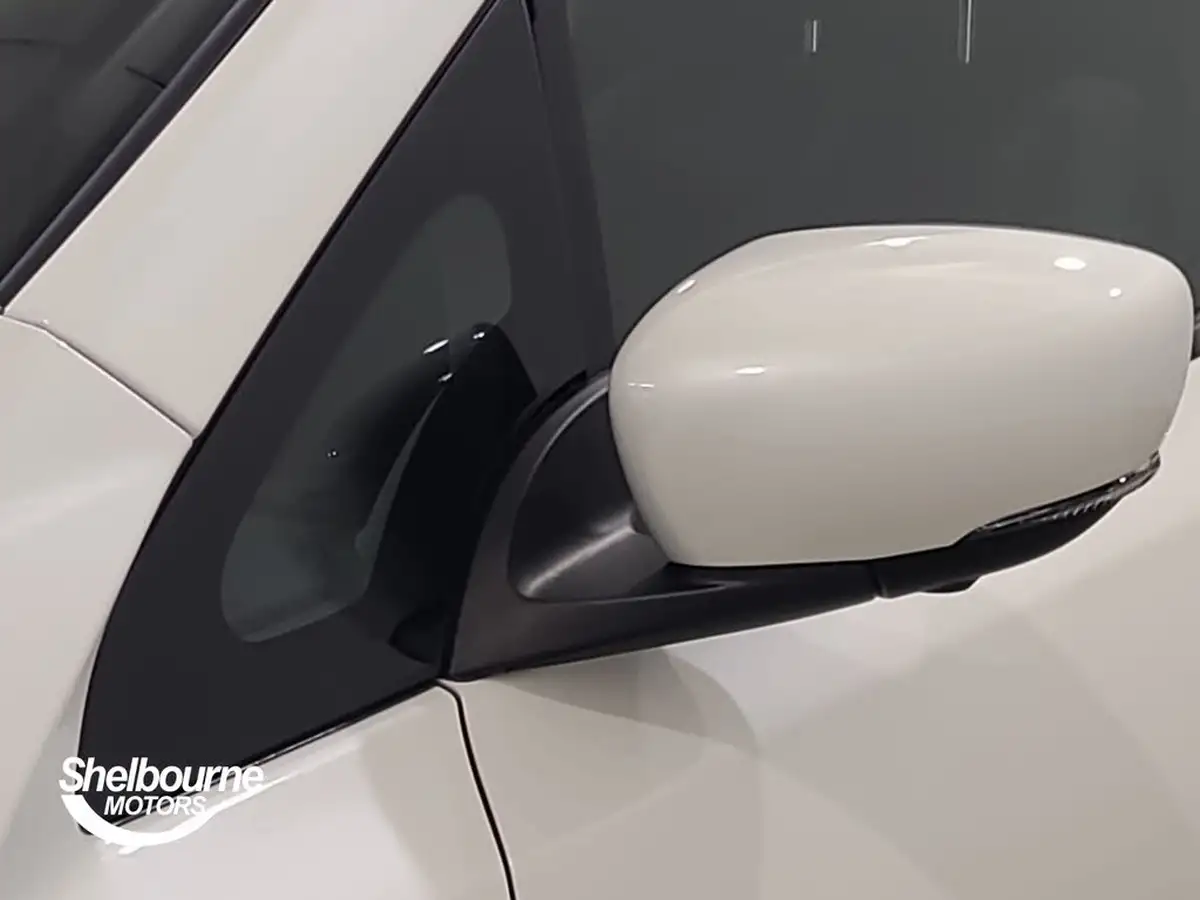2023-nissan-leaf-e-tekna-39kwh-big-26