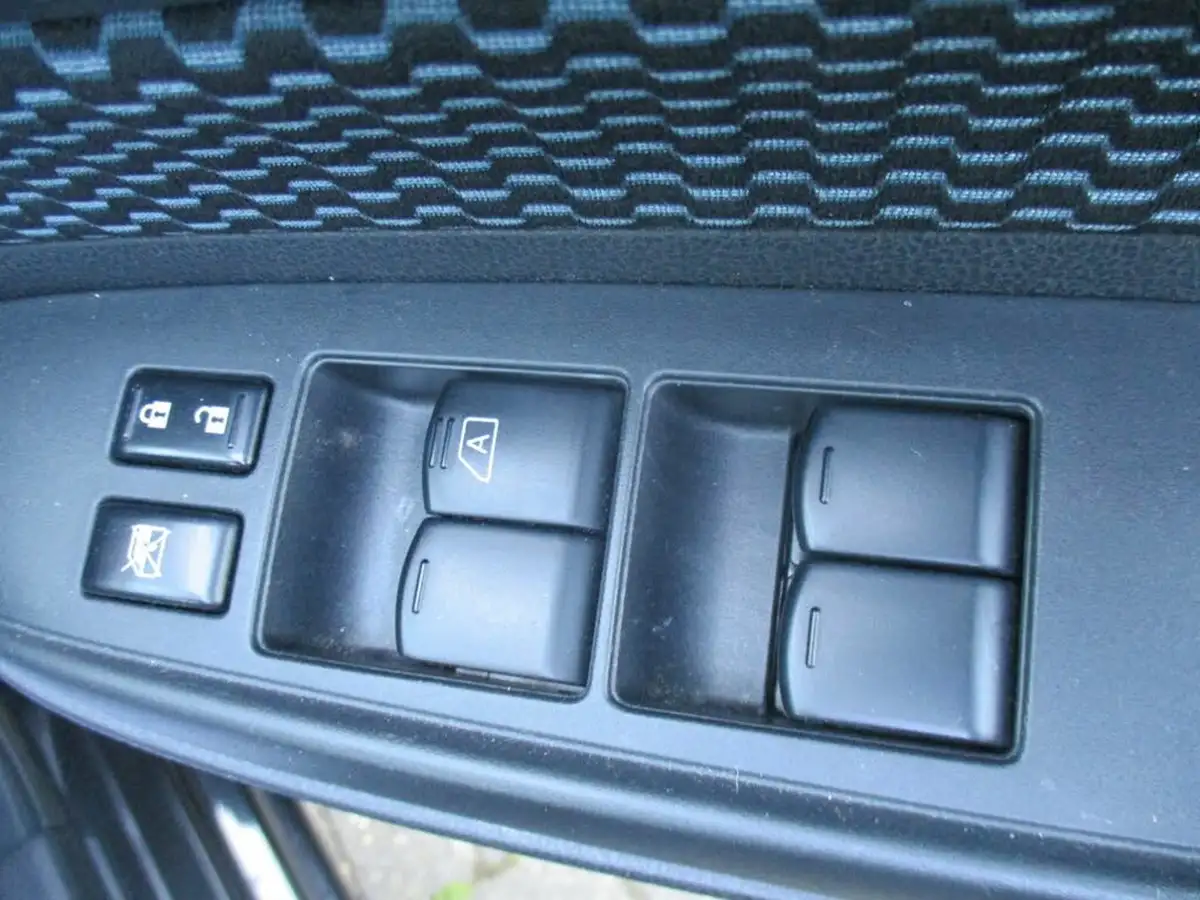 2015-nissan-note-12-acenta-premium-dig-s-98ps-style-pack-big-43