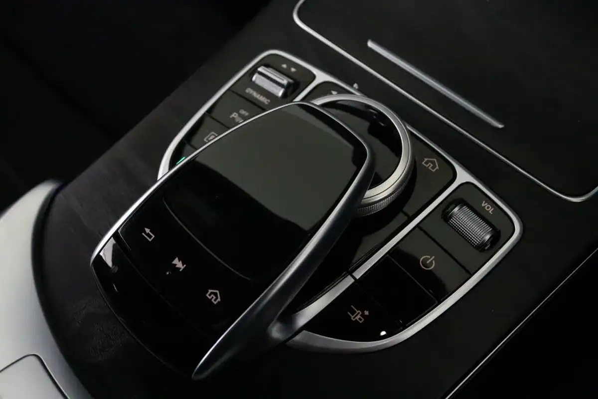2019-mercedes-benz-c-class-20d-c220d-amg-line-premium-coupe-2d-big-21