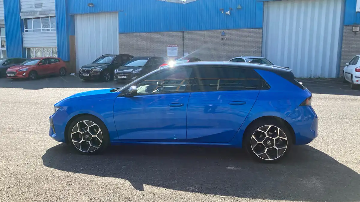 2024-vauxhall-astra-12-turbo-ultimate-130ps-hatchback-auto-big-5