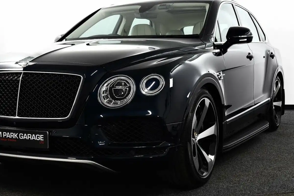 2019-bentley-bentayga-40-v8-big-9