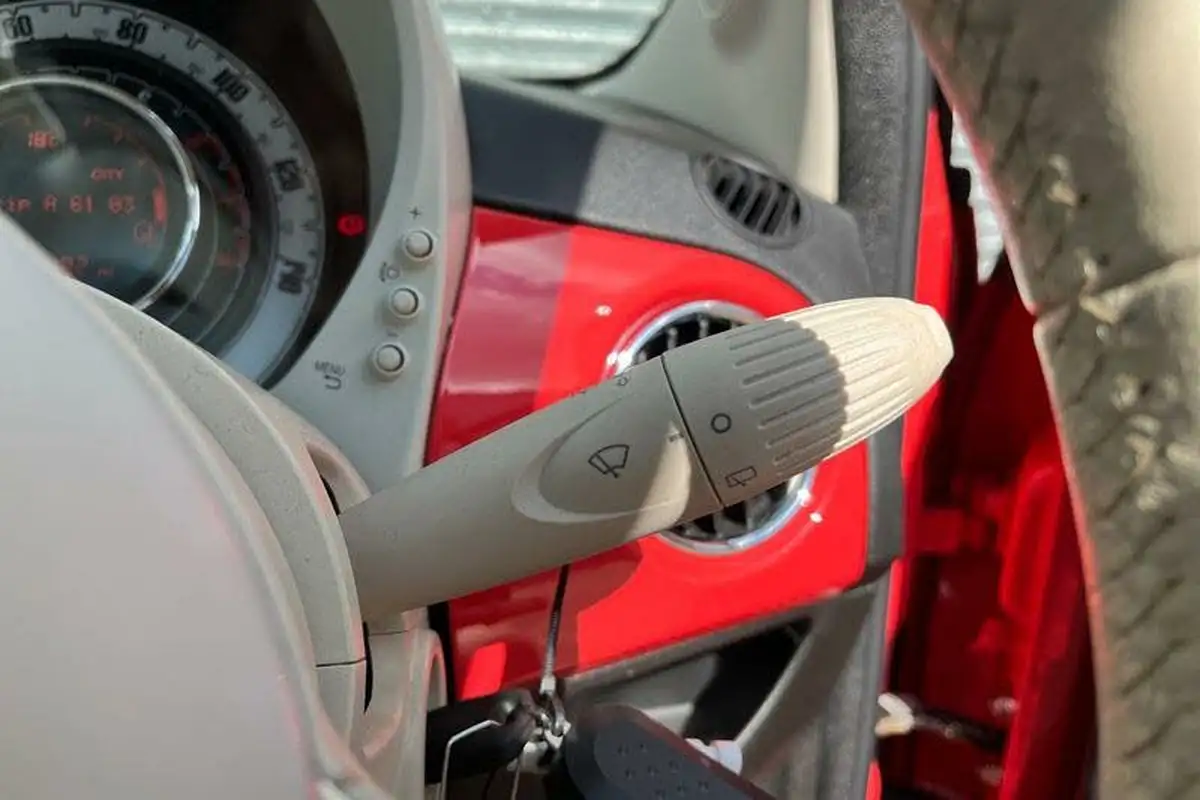 2018-fiat-500-12-lounge-big-14