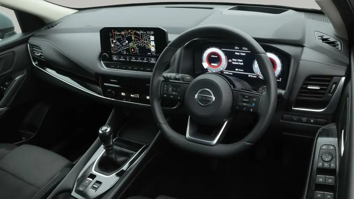2021-nissan-qashqai-13-dig-t-premiere-edition-140ps-big-9
